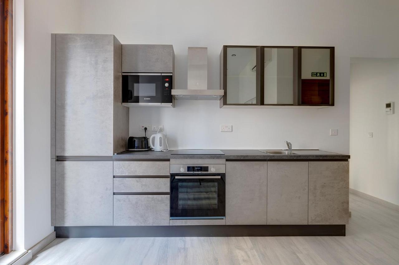 Modern Apartment In The Best Area Of Слима Экстерьер фото