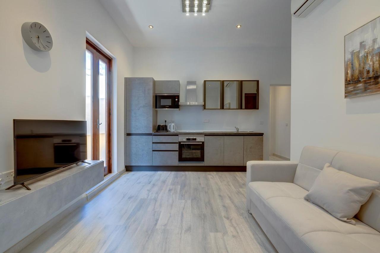 Modern Apartment In The Best Area Of Слима Экстерьер фото